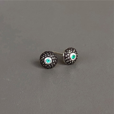 Handmade, unisex, sterling silver stud earrings, featuring beautiful etched patterns and set with bright Chatham emeralds. Jason Burton designs jewelry for women and men.